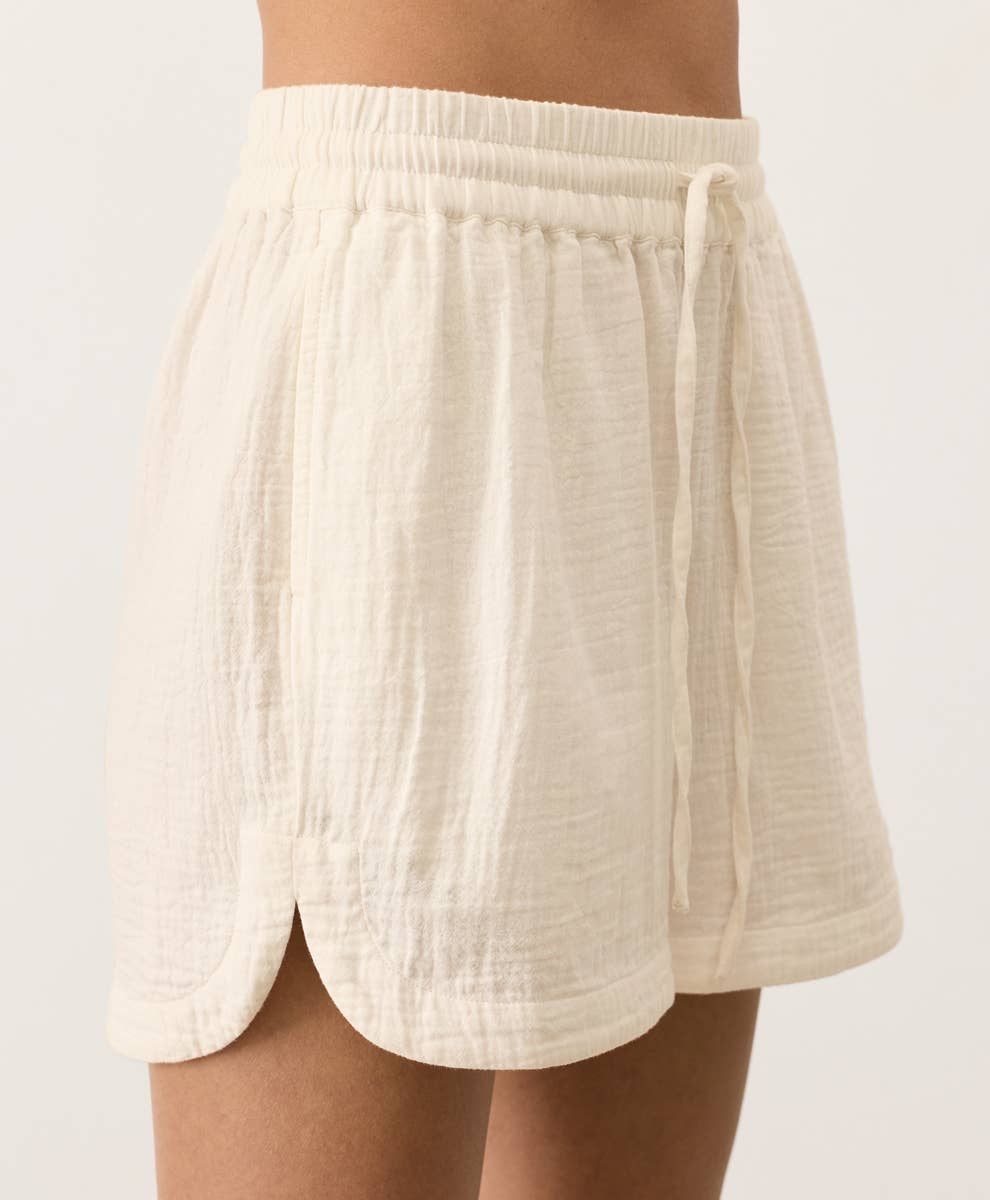 Gauze Curved Hem Short