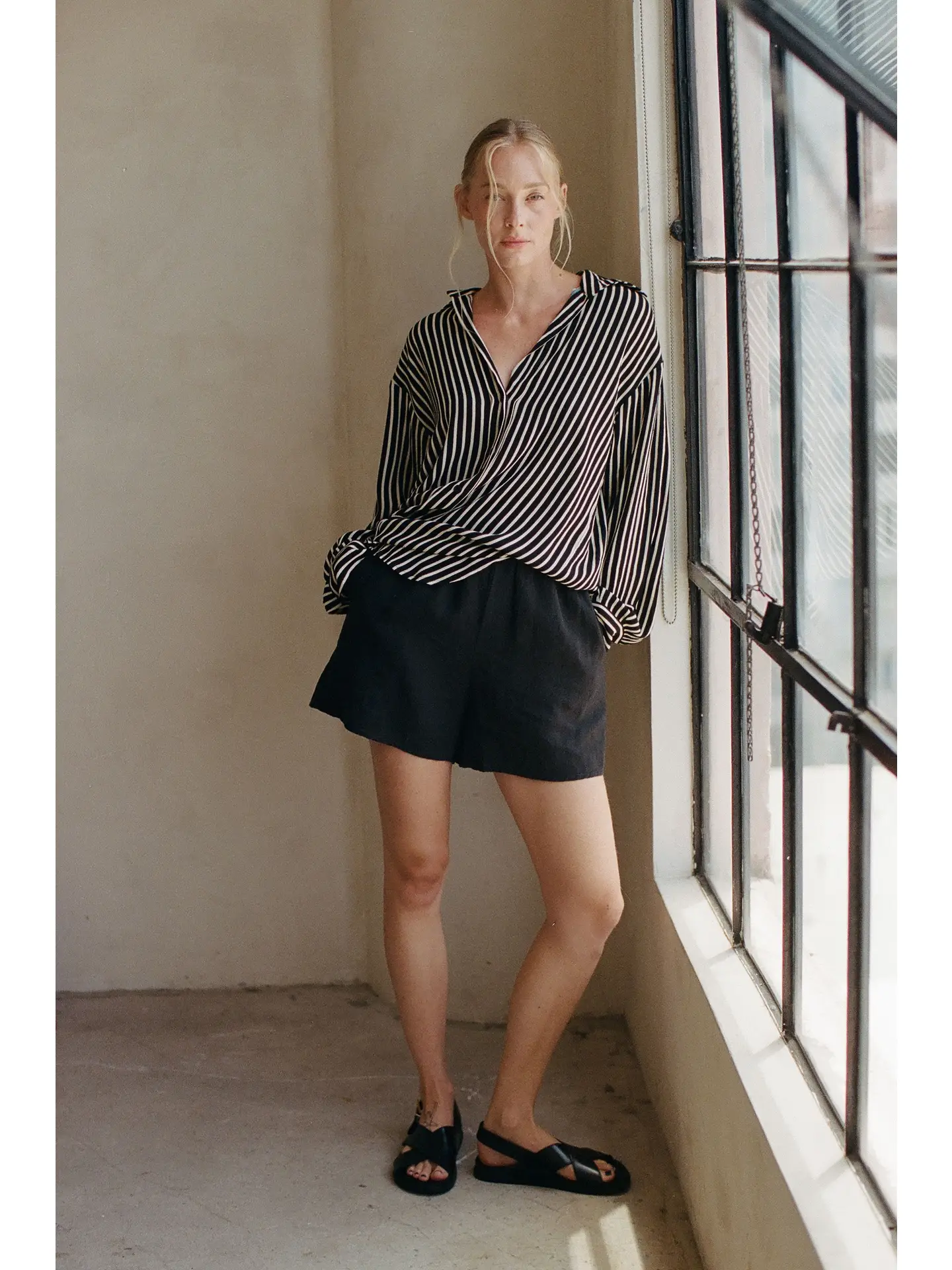 Lydia Linen Shorts - Black