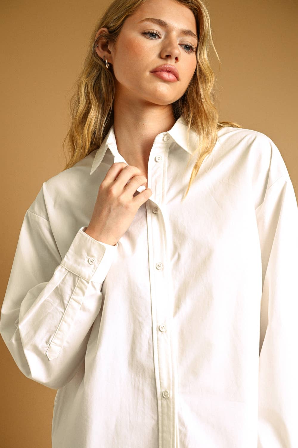 T7594   LONG SLEEVE BUTTONDOWN SHIRTS: WHITE / L