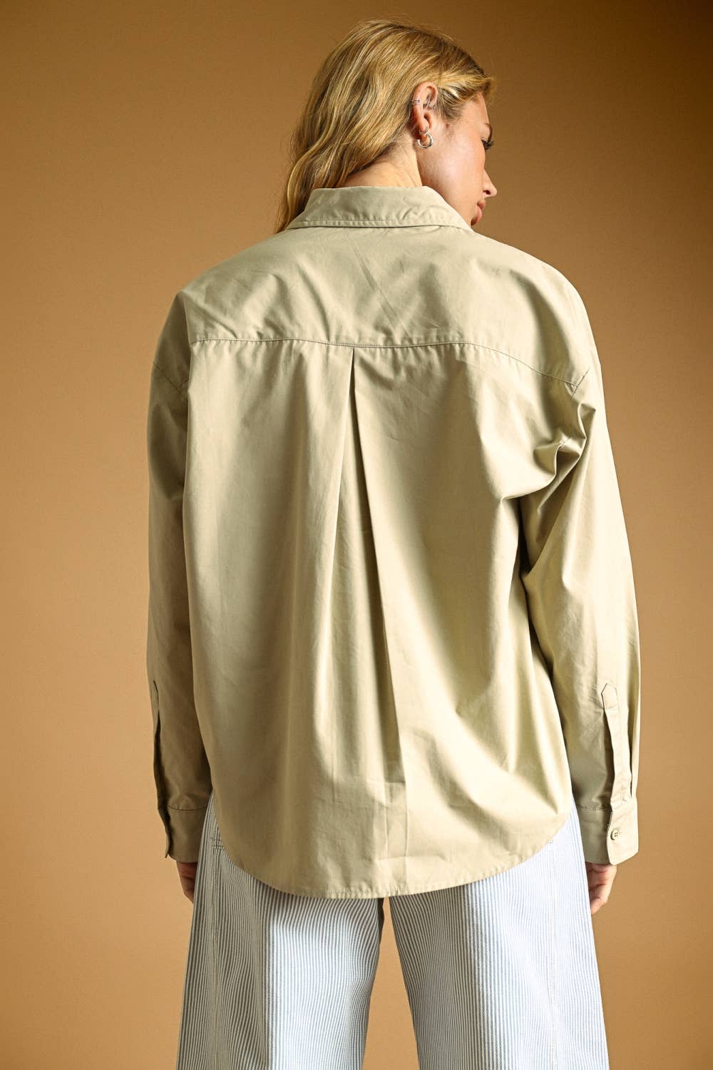 T7594   LONG SLEEVE BUTTONDOWN SHIRTS: WHITE / L