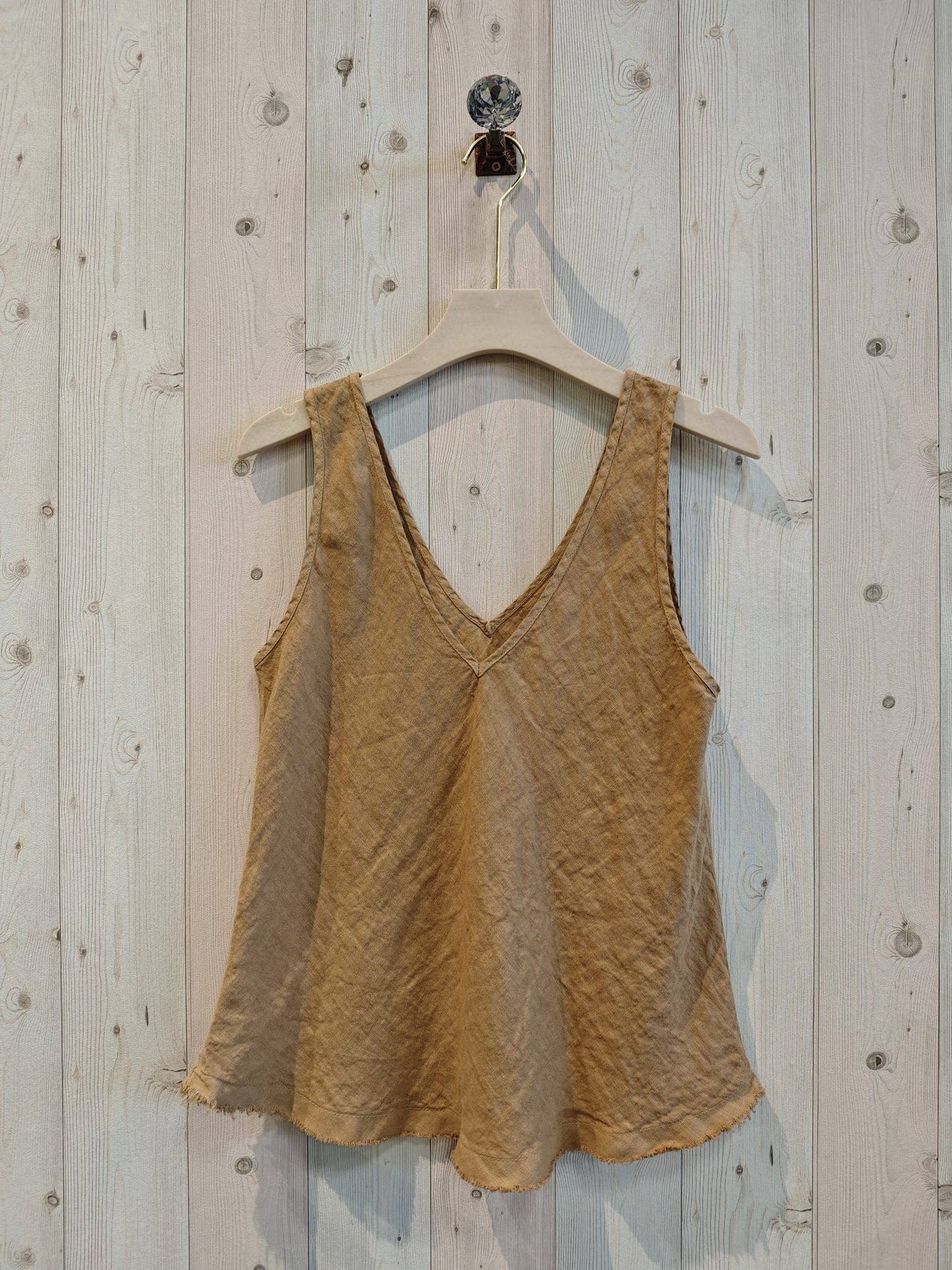 Ref-21591 Sleeveless T-shirt 100% linen: Beis