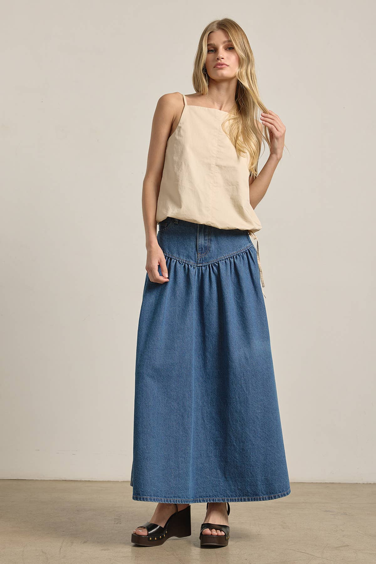 Minimal Square Neck Tank - Cream