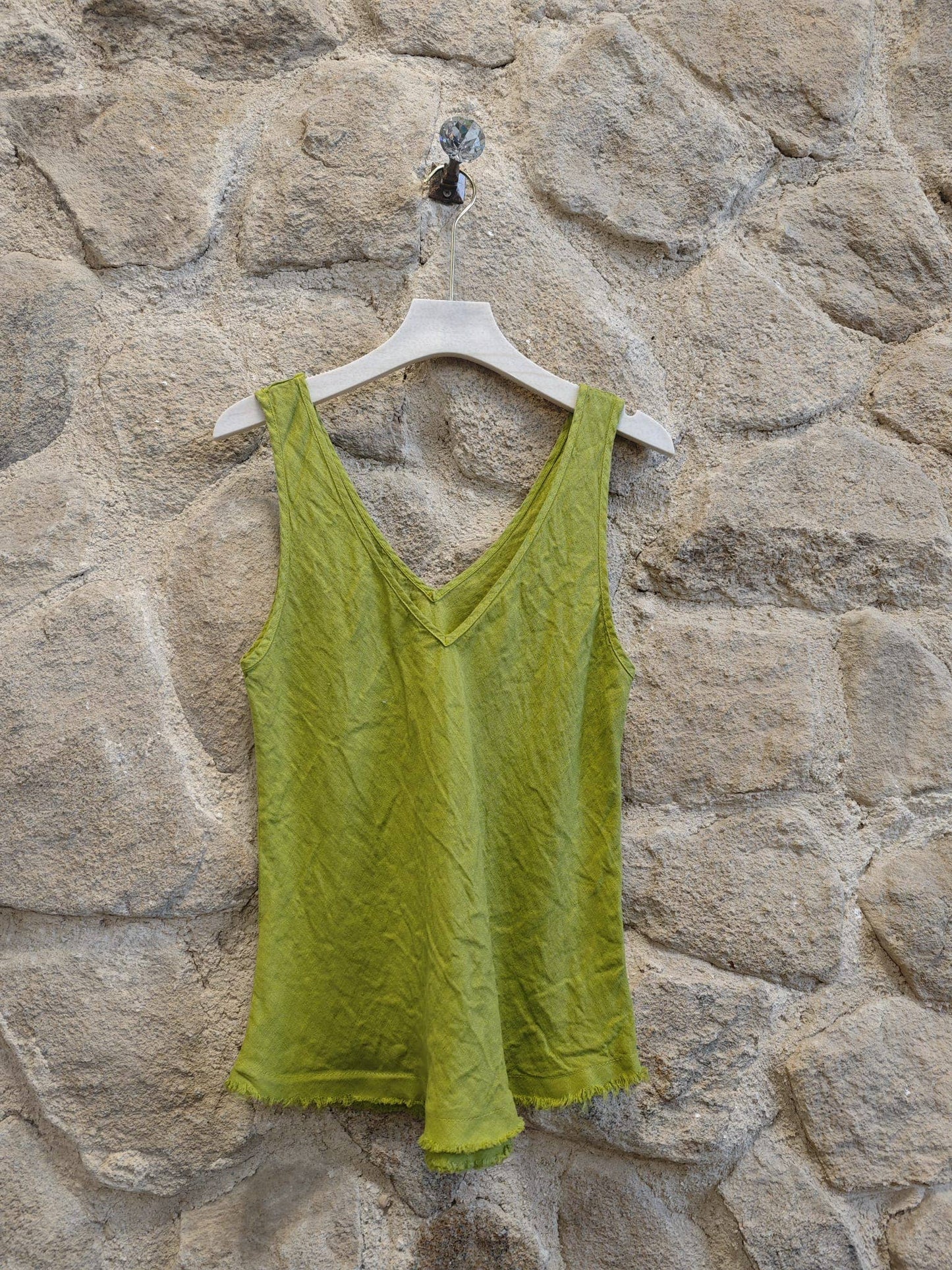 Ref-21591 Sleeveless T-shirt 100% linen: Beis