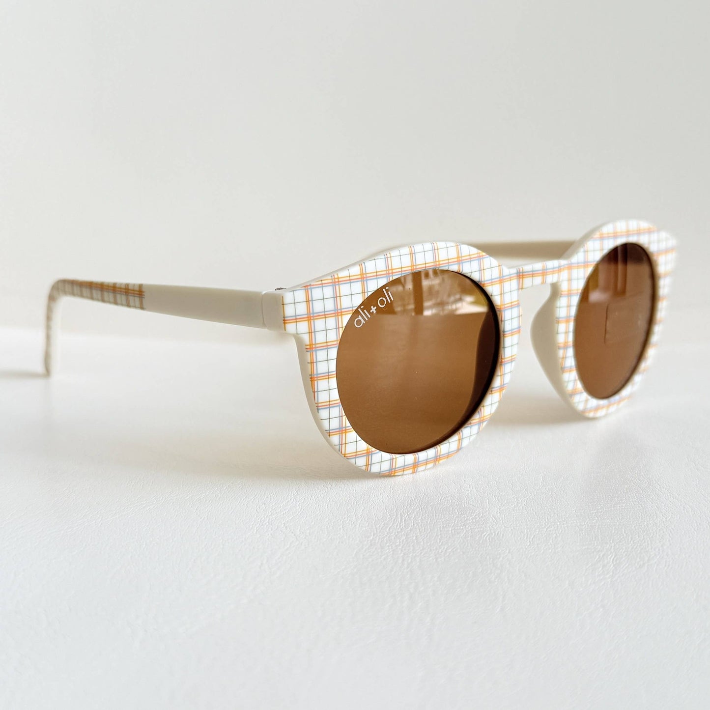 Kid's Round Sunglasses