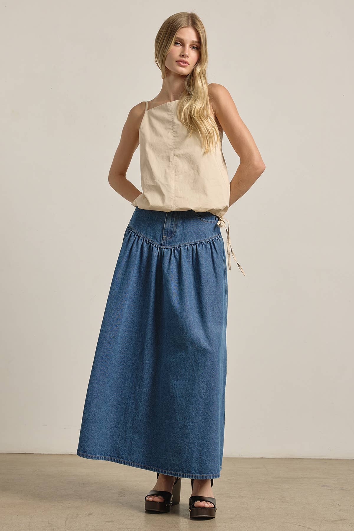 Minimal Square Neck Tank - Cream