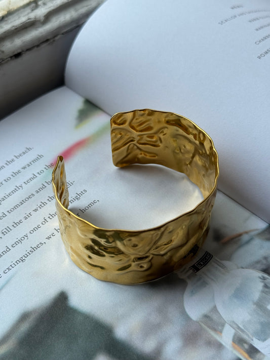 Siren Cuff
