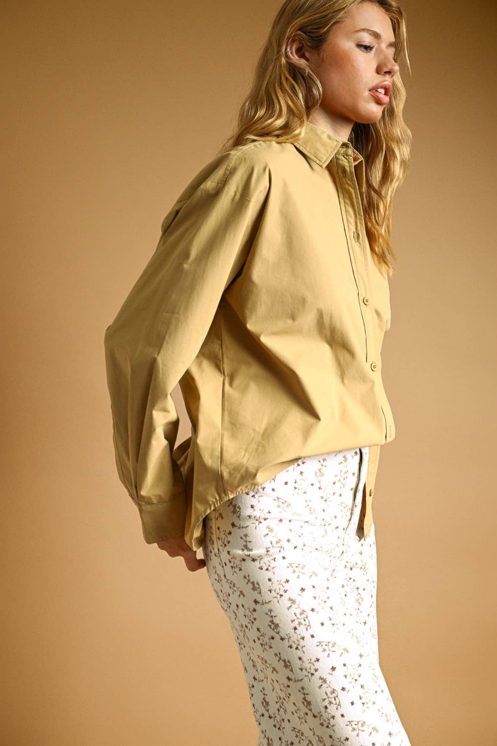 T7594   LONG SLEEVE BUTTONDOWN SHIRTS: WHITE / L