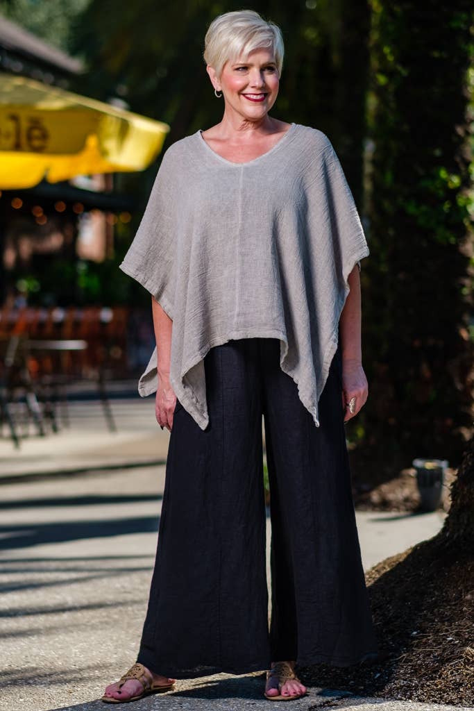 Leah Woven Poncho / Taupe