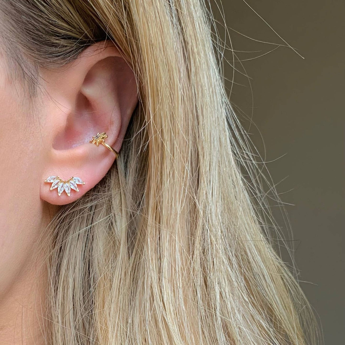 Fan Girl Studs: 18k Gold