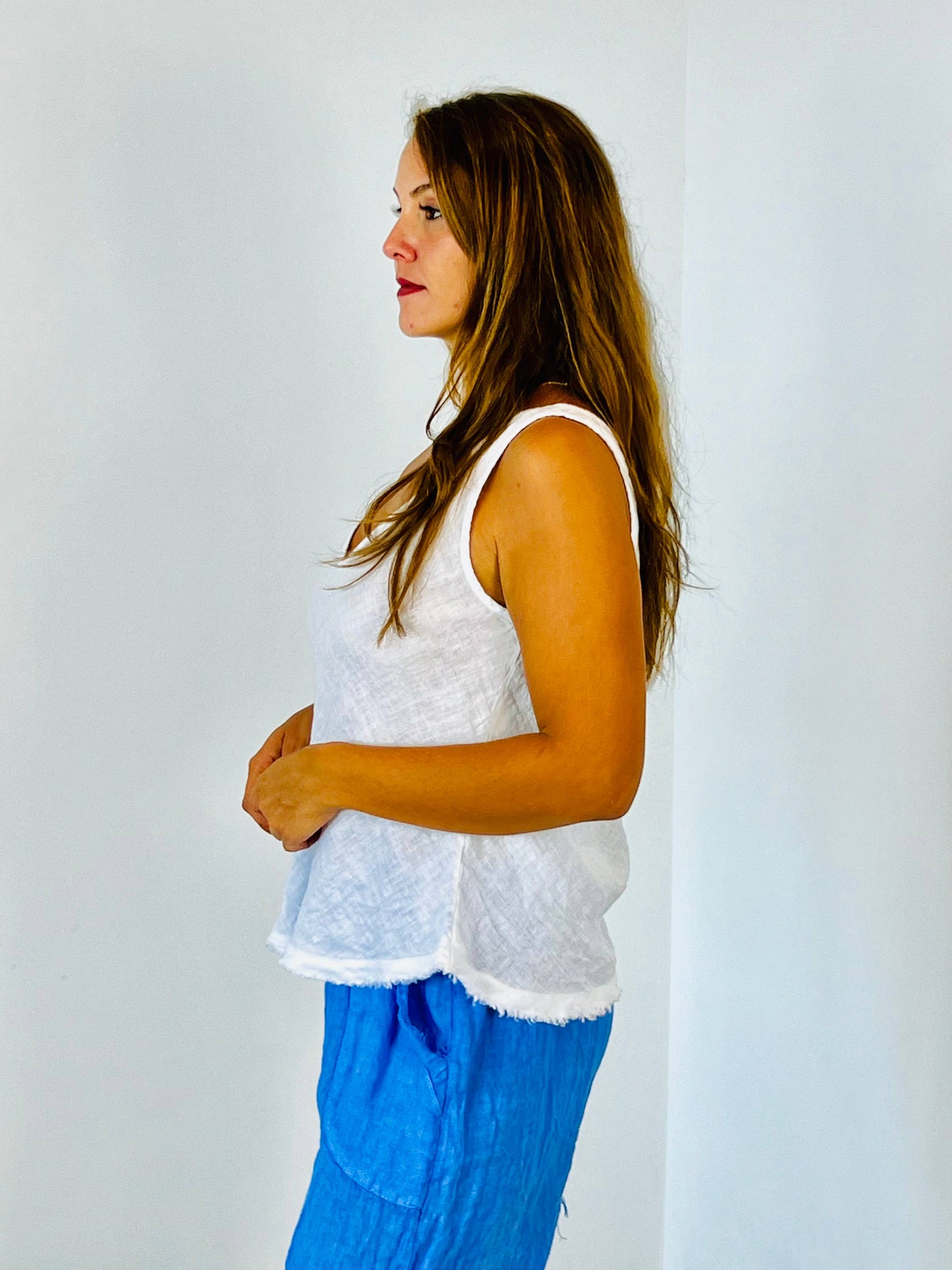 Ref-21591 Sleeveless T-shirt 100% linen: Beis